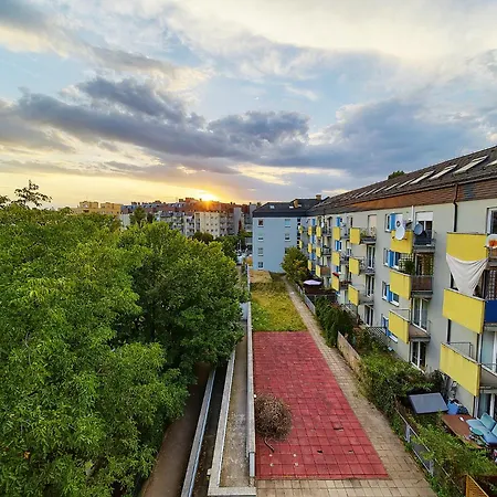 Reja Comfy Elegance By Bookinghost Lägenhet Wrocław