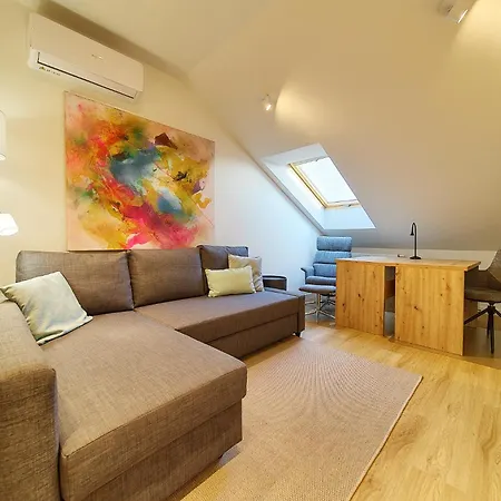 Reja Comfy Elegance By Bookinghost Lägenhet Wrocław