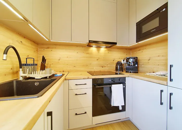 Reja Comfy Elegance By Bookinghost Lejlighed Wrocław