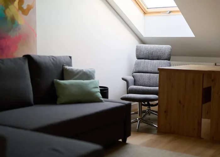 Reja Comfy Elegance By Bookinghost *