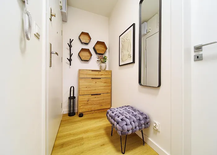 Reja Comfy Elegance By Bookinghost Lejlighed *